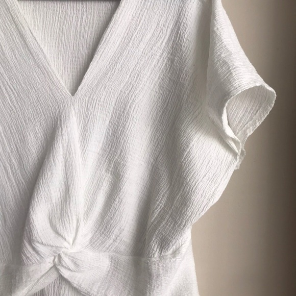 Zara | shirt sleeve tshirt - Picture 3 of 3